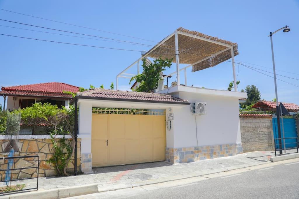 Cereni Guesthouse Берат Экстерьер фото